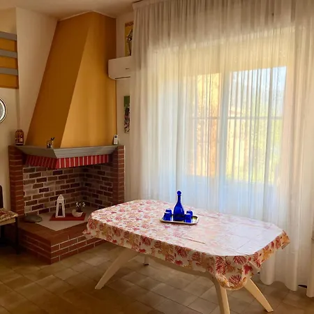 Apartament Casa Silvana By La Via Del Mare Viaggi E Vacanze *